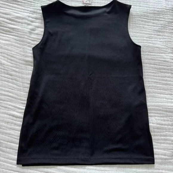 ✨ UNIQLO Sleeveless Top Brand New with Tags! ✨ - Picture 6 of 9